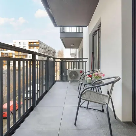 Appartement Prestizowy W Sercu Wroclawia Z Parkingiem I Klimatyzacja By Renters Prestige Wrocław